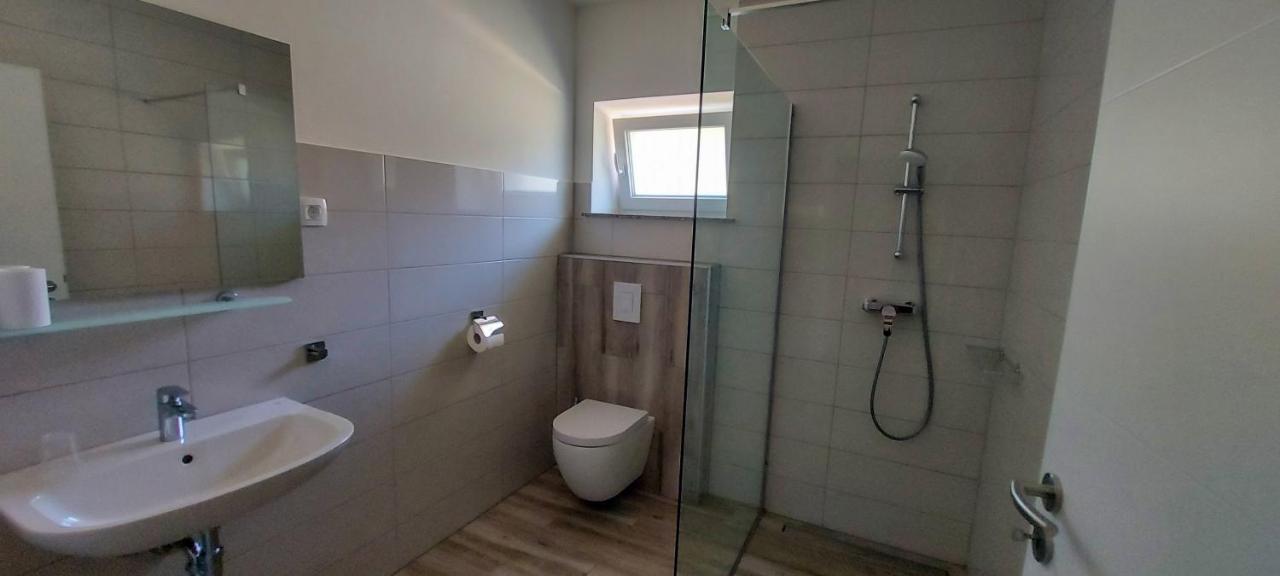 Hostel Postaja 卢瑟 外观 照片