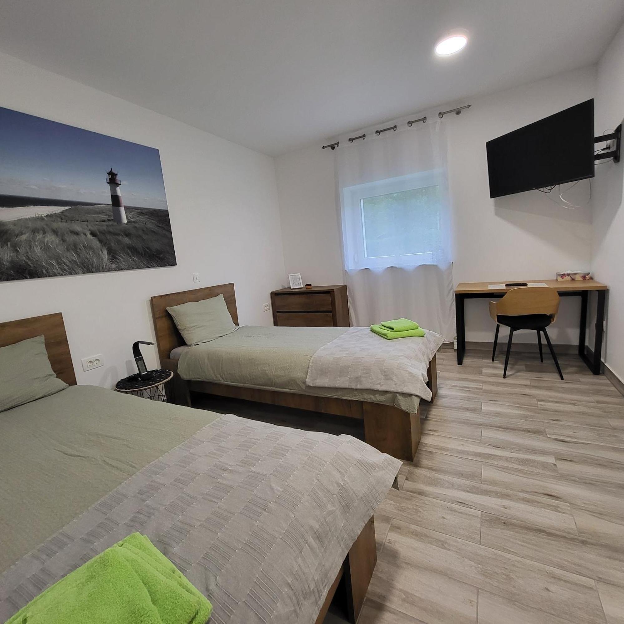 Hostel Postaja 卢瑟 外观 照片